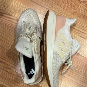 Adidas Women's Cream and Pink Sneakers